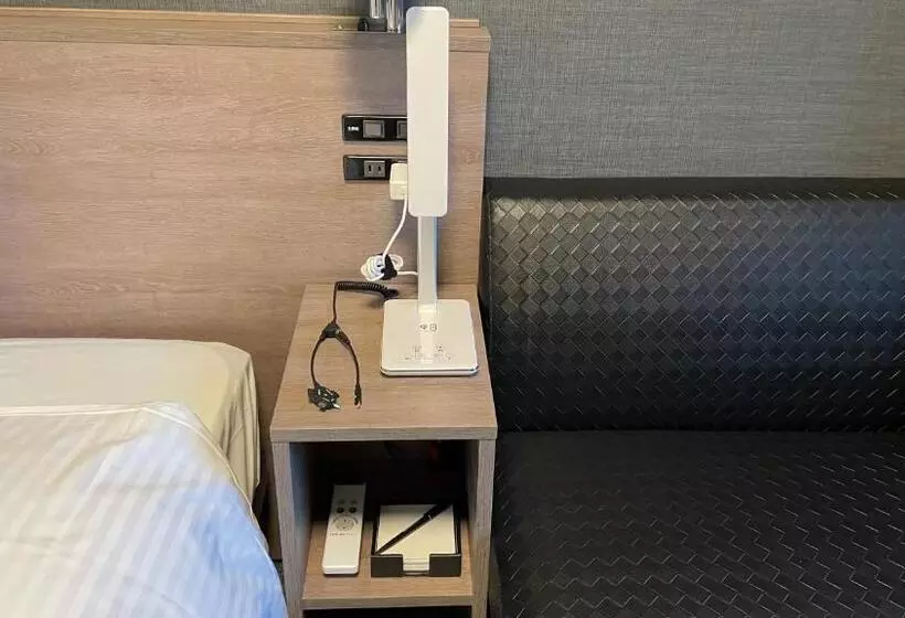 Hotelli Route Inn Ohi Takahama