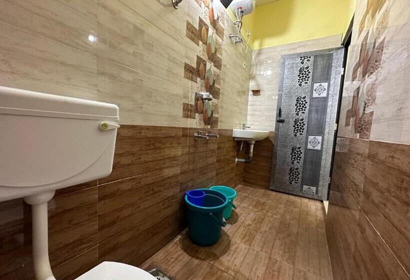 בית מלון כפרי The Kaya Backpackers Rooms Srirangam