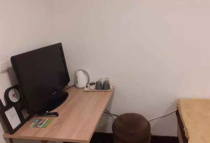 پانسیون Apartmani Zaara