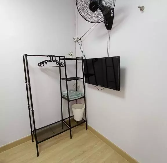 Majatalo Be Happy House Bangyai