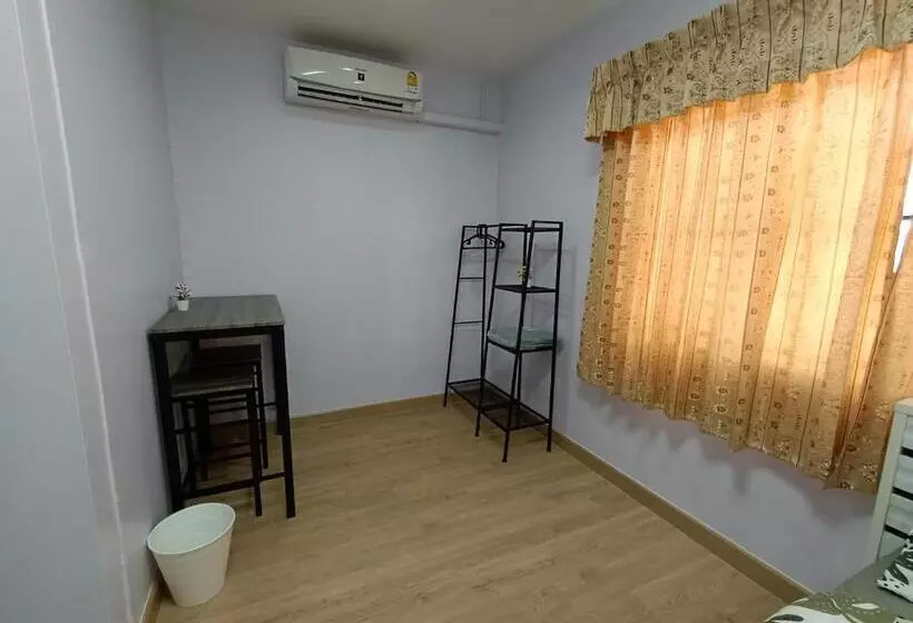 Majatalo Be Happy House Bangyai