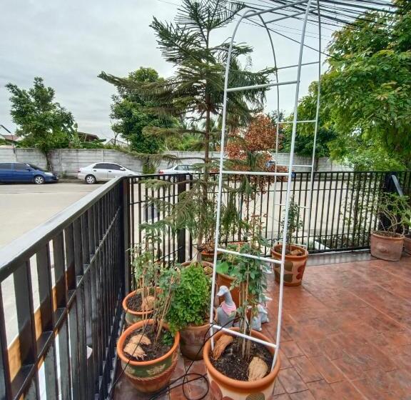 Пансион Be Happy House Bangyai