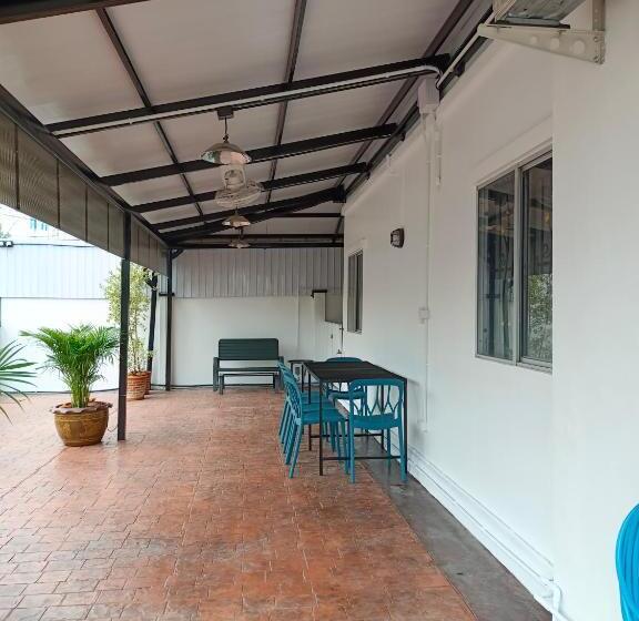 Пансион Be Happy House Bangyai