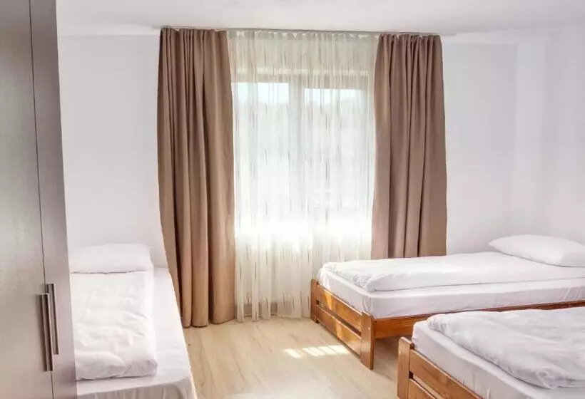 ペンション Casa Godi