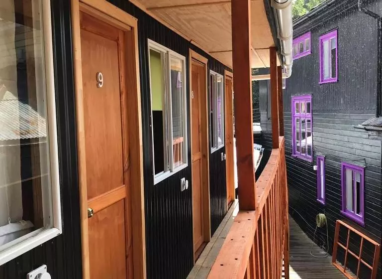 ペンション Hostal