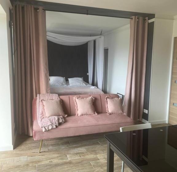 펜션 La Boucle Des Molliers