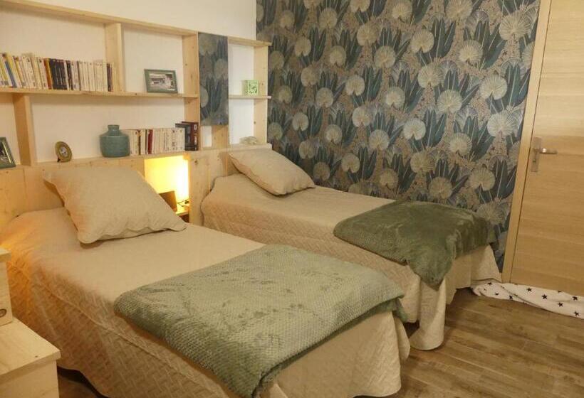 펜션 La Boucle Des Molliers