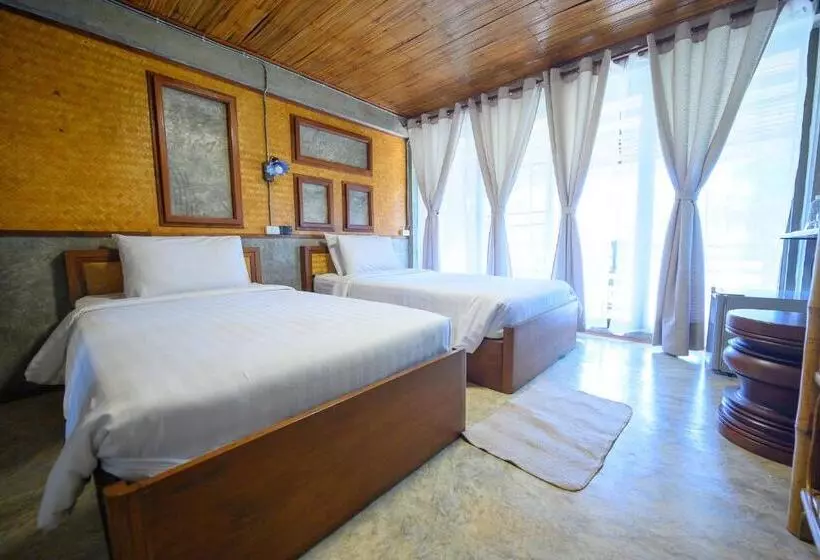 Lomakeskus เฮินไต รีสอร์ท แม่ลาน้อย