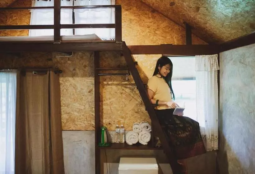 Lomakeskus เฮินไต รีสอร์ท แม่ลาน้อย