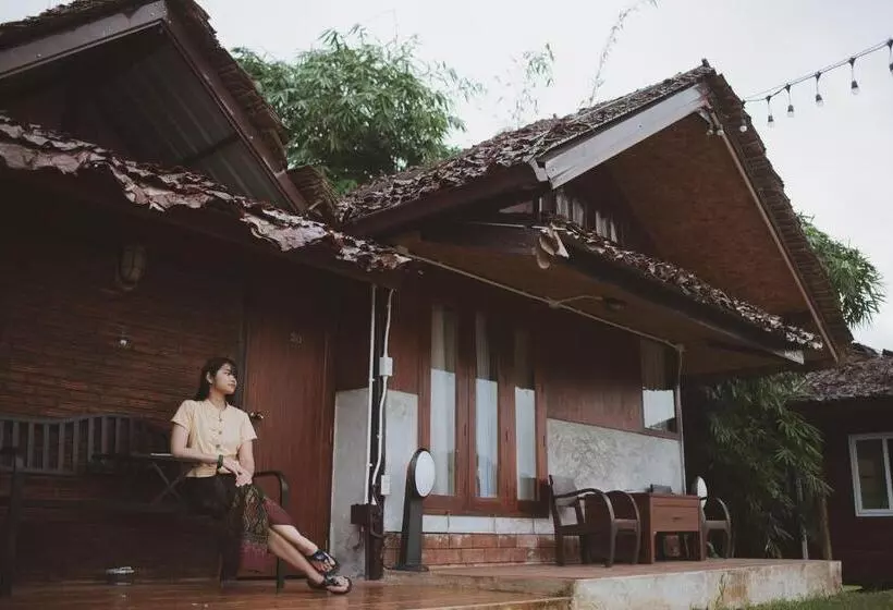 Lomakeskus เฮินไต รีสอร์ท แม่ลาน้อย