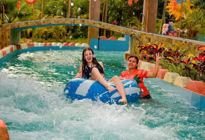 استراحتگاه Hostería D Carlos Aqua Park