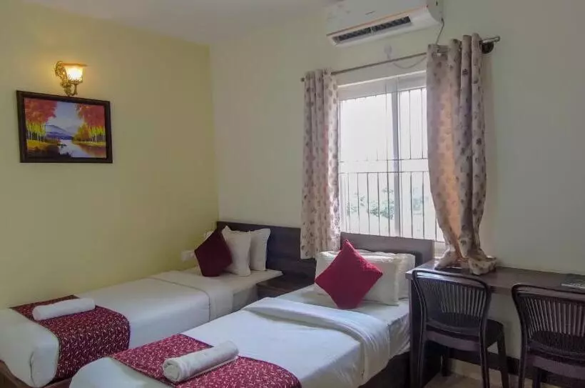 Retkeilymaja Bangalore Airport Inn Hotel, Airport Pickup & Drop Available 24x7