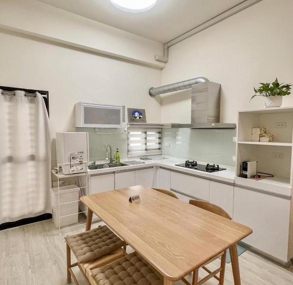 تختخواب و صبحانه 路邊覓宿