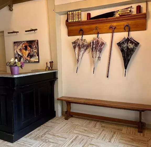 Aamiaismajoitus (B&B) Chambres D Hôtes, La Cime Des Pins