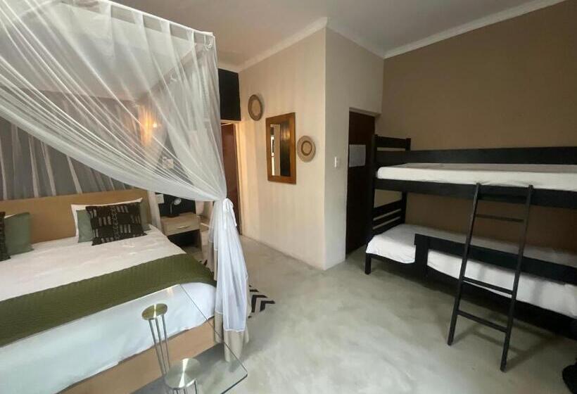 تختخواب و صبحانه Kholiwe On Kruger Lodge & Safaris