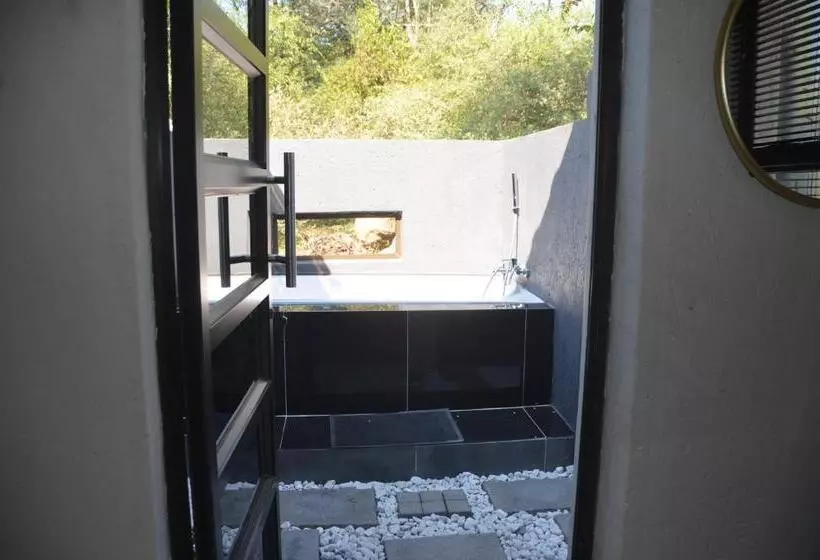 Aamiaismajoitus (B&B) Kholiwe On Kruger Lodge & Safaris