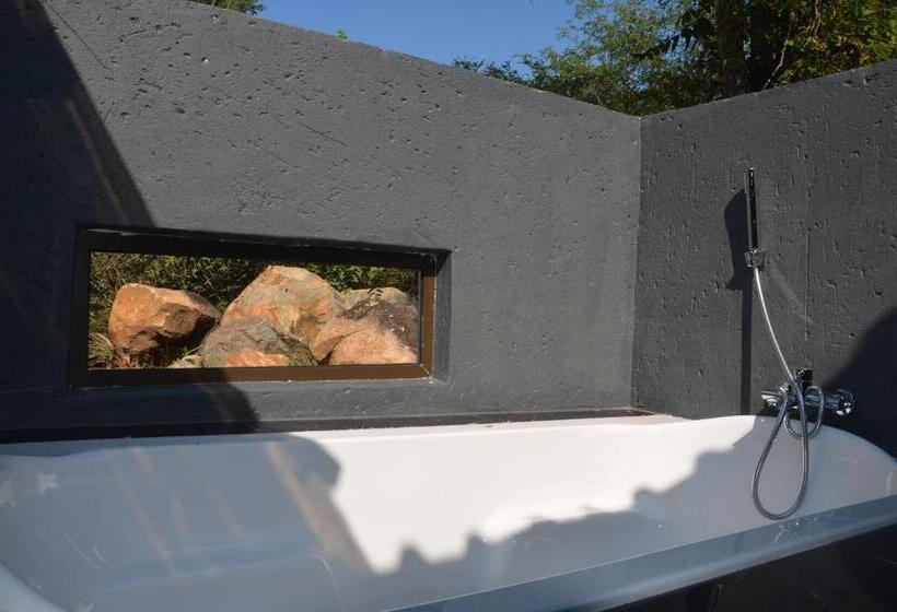 تختخواب و صبحانه Kholiwe On Kruger Lodge & Safaris