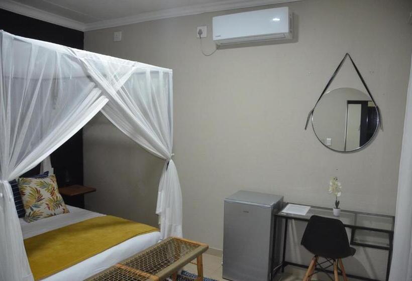 تختخواب و صبحانه Kholiwe On Kruger Lodge & Safaris