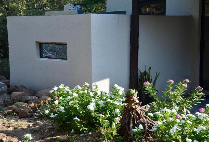 تختخواب و صبحانه Kholiwe On Kruger Lodge & Safaris