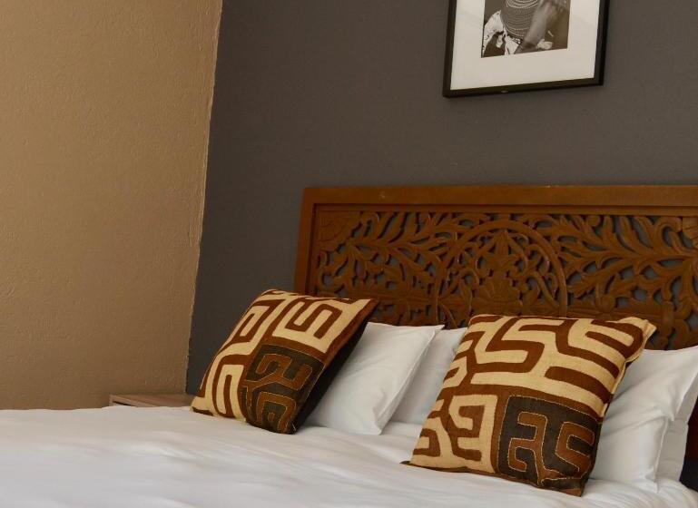 تختخواب و صبحانه Kholiwe On Kruger Lodge & Safaris