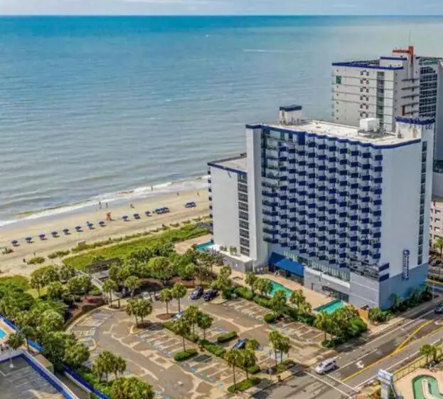 Blue Vista Oceanfront Delight!