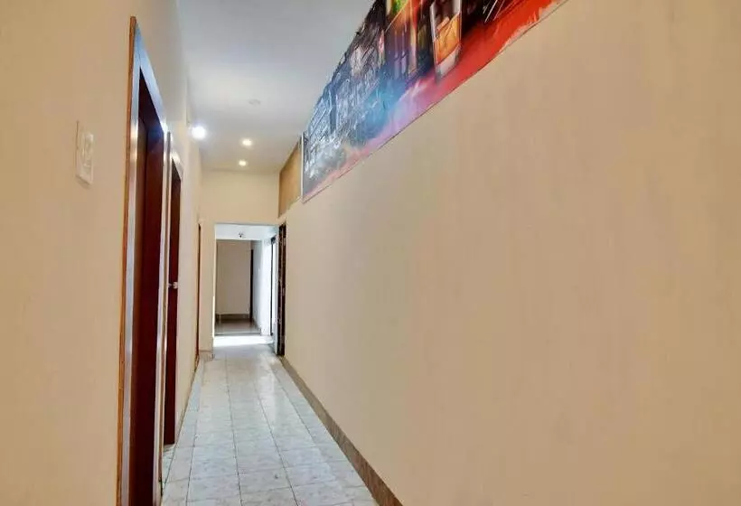 Collection O 81174 Hotel Hindustan International