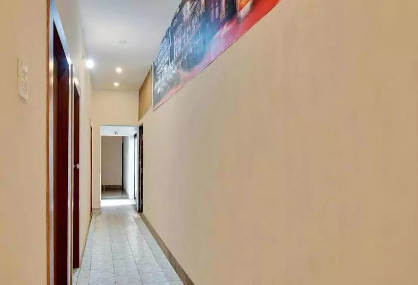 Collection O 81174 Hotel Hindustan International