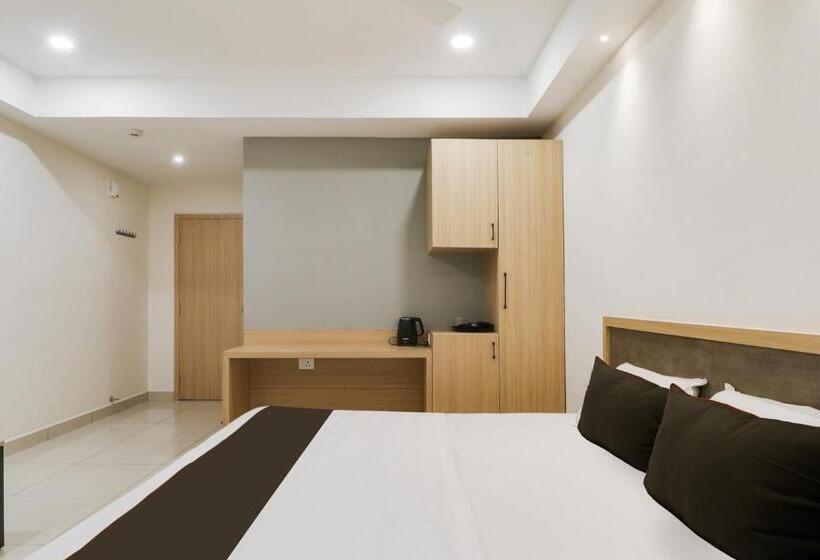 Collection O 81219 Hotel River View