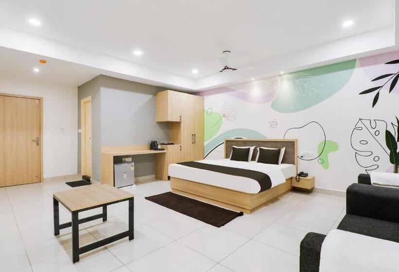 Collection O 81219 Hotel River View