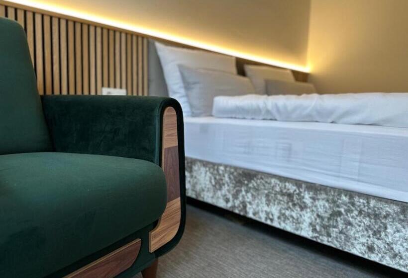 Boutique Hotel Greenleaf