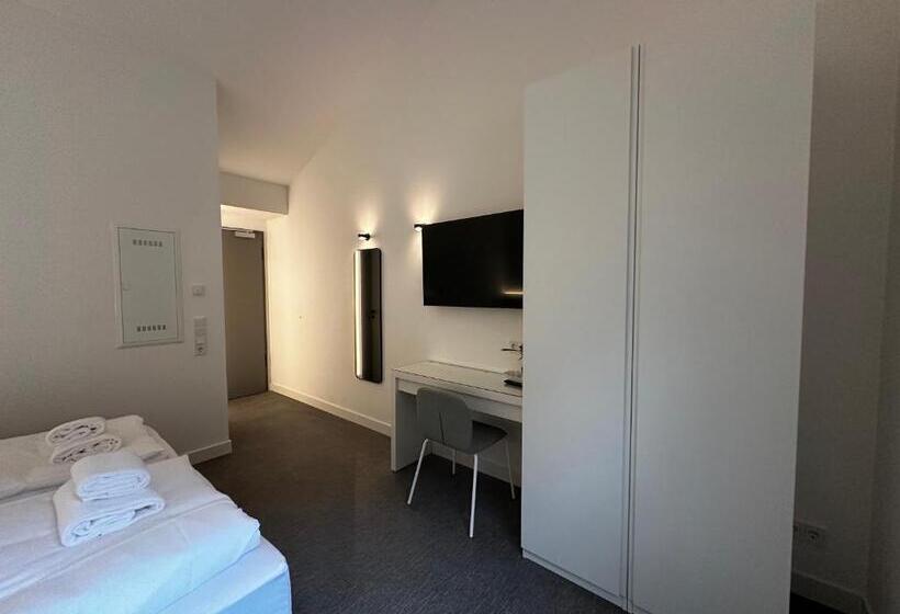 Boutique Hotel Greenleaf