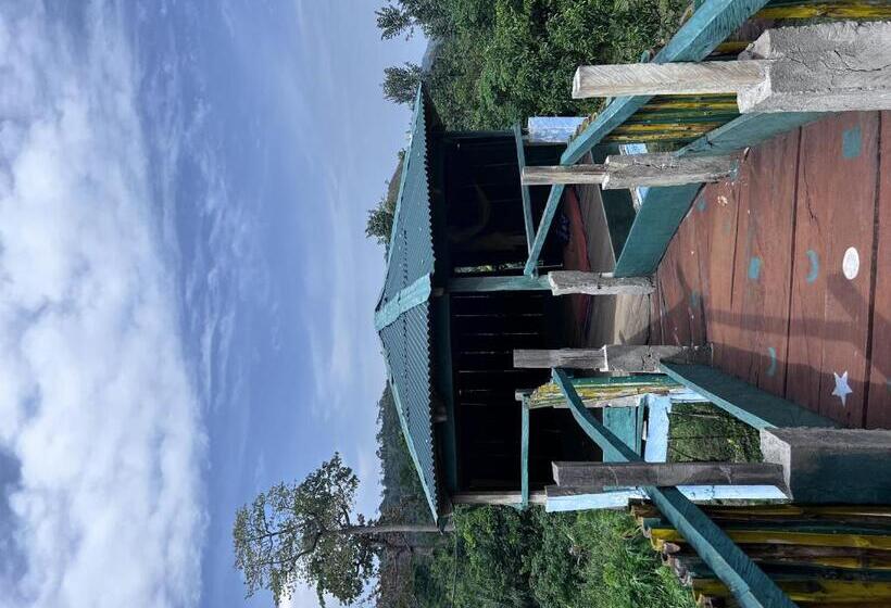 هتل کپسول Green Mountain