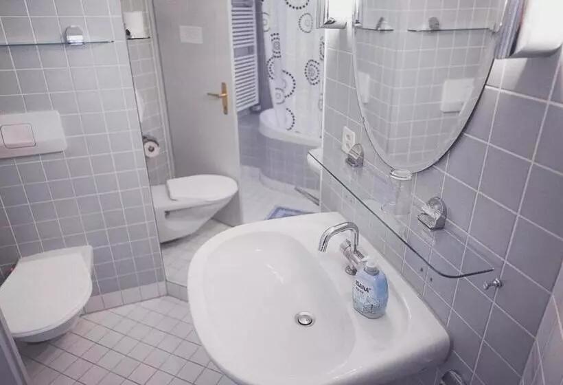 Hotelli Dreierzimmer