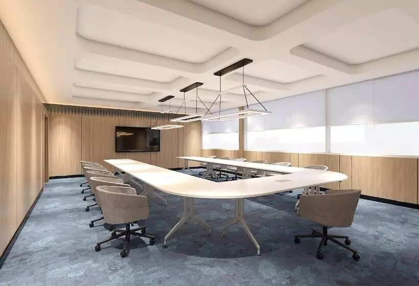 Hotelli Golden Hill By Golden Tulip