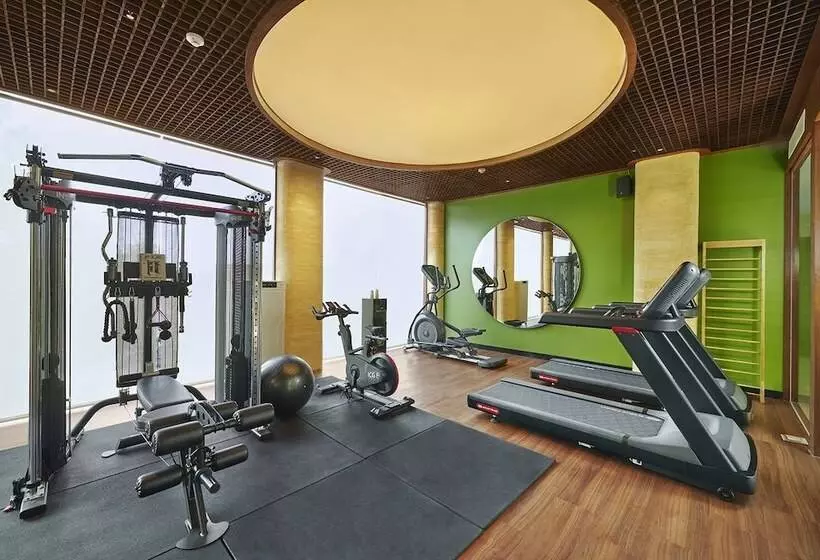 Hotelli Golden Hill By Golden Tulip