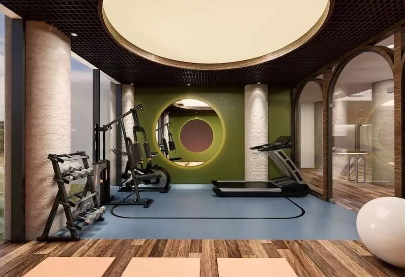 Hotelli Golden Hill By Golden Tulip