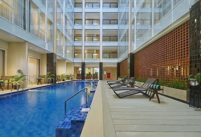 Hotelli Golden Hill By Golden Tulip