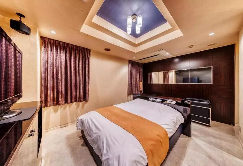 هتل Litz Hiroshima  Adult Only