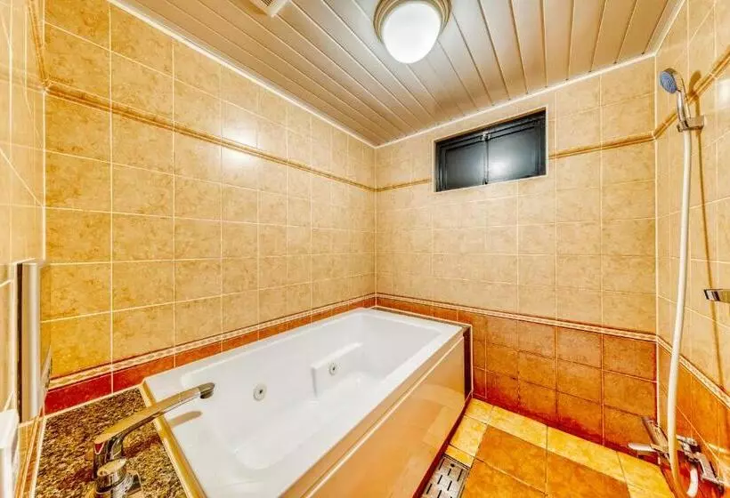 هتل Litz Hiroshima  Adult Only