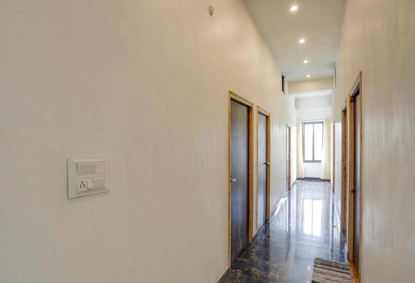 Hotel Oyo Flagship 81275 Rg Sumanglam Farms