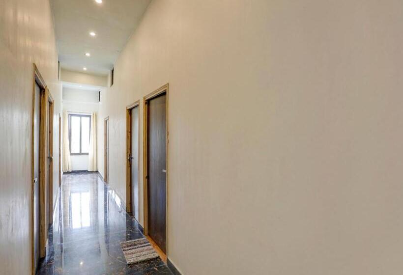 Hotel Oyo Flagship 81275 Rg Sumanglam Farms