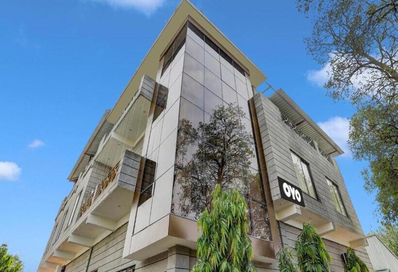 Hotel Oyo Flagship 81275 Rg Sumanglam Farms