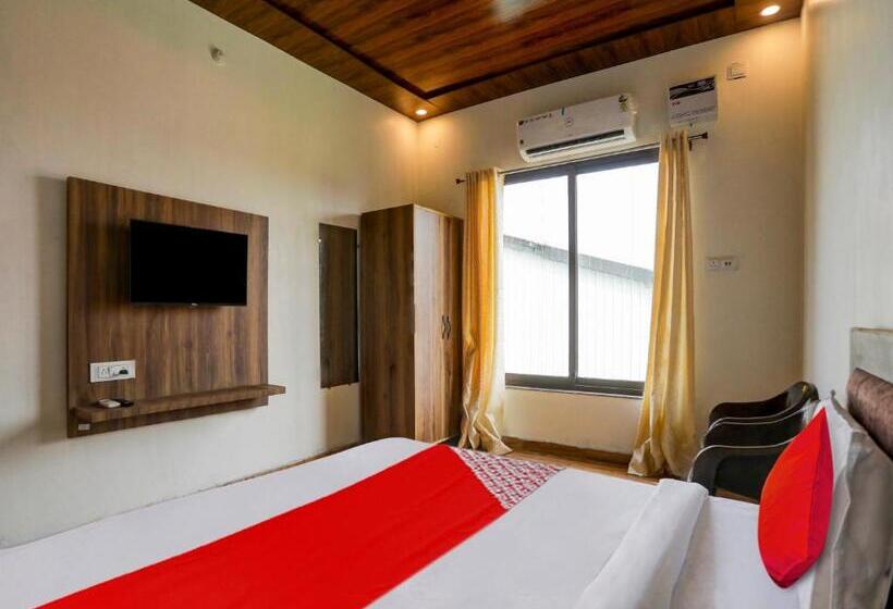 Hotel Oyo Flagship 81275 Rg Sumanglam Farms