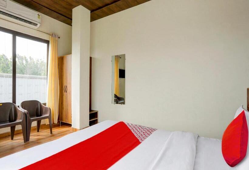 Hotel Oyo Flagship 81275 Rg Sumanglam Farms