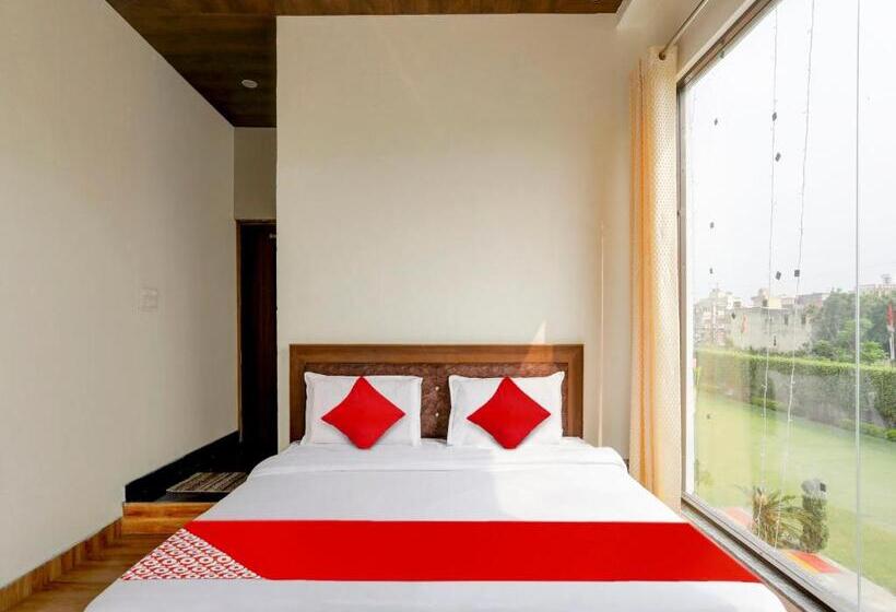 Hotel Oyo Flagship 81275 Rg Sumanglam Farms