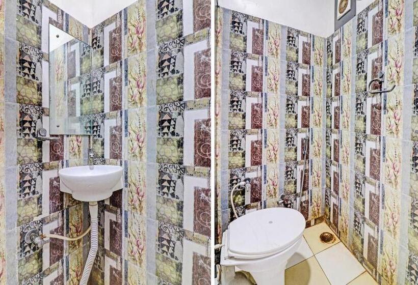 Hotell Oyo Flagship 81537 Radhey Krishna Paying Guest House