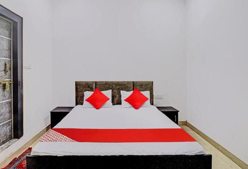 Hotell Oyo Flagship 81537 Radhey Krishna Paying Guest House