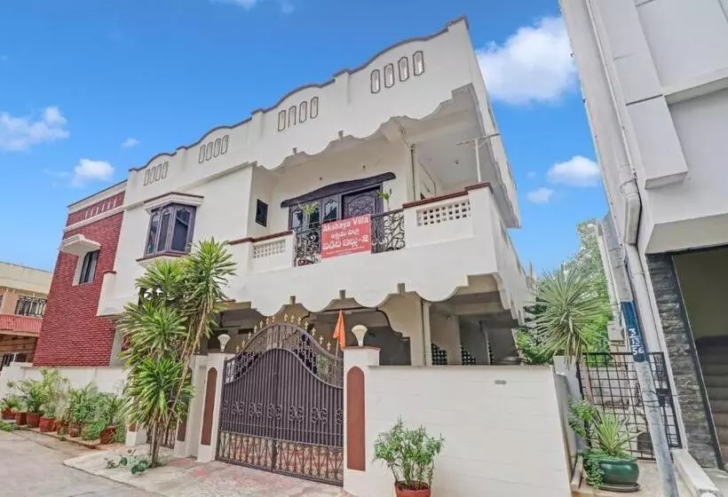 ホテル Oyo Flagship Akshaya Villa