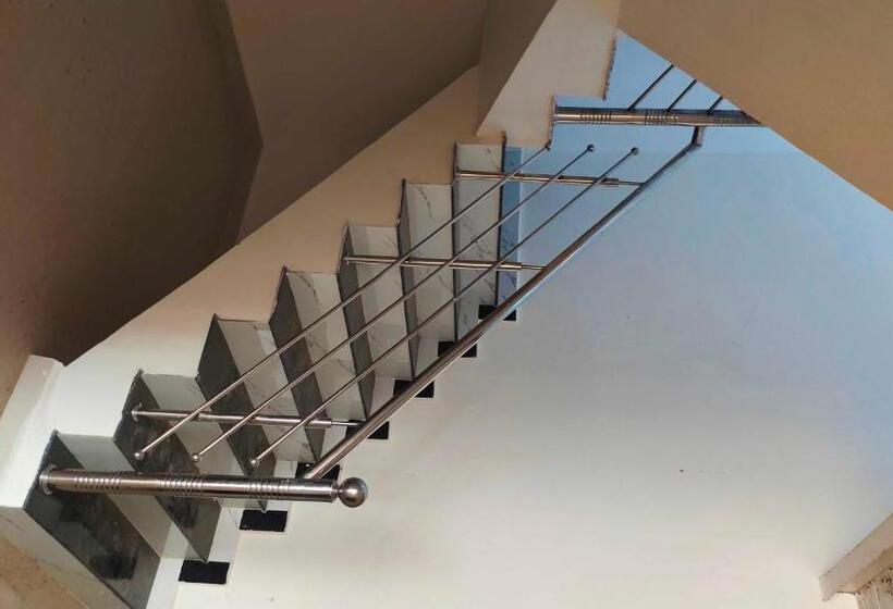 Hotell Oyo Kanha Guest House