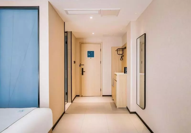 Lanou Hotel Qingdao West Station Haixi Road